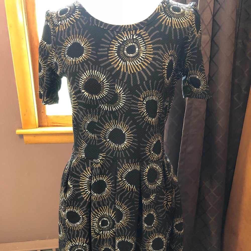 LuLaRoe Amelia dress size medium
